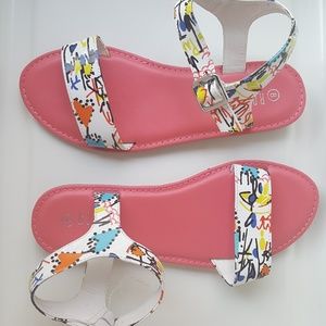 NEW LADIES SANDAL BY ROGUE HELIUM. SIZE 8